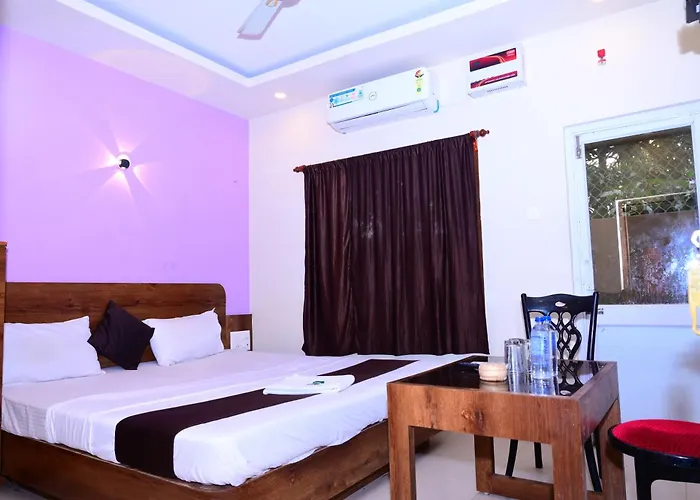 Mor Hotel Blue Sagar-পুরী সমুদ্র সৈকত ও মন্দিরের কাছে বাঙালি মার্কেটের কাছে হোটেল ব্লু সাগর -Lift, Wifi With Restaurant Facilities- Near Puri Sea Beach And Temple Best Selling & Best Choice Of Travellers